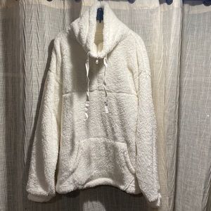 White Sherpa quarter zip / turtleneck sweater with front pocket